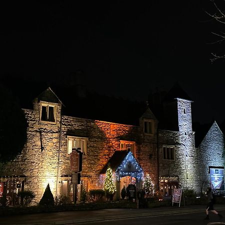 The Old Manor House Hotel Киншем Экстерьер фото